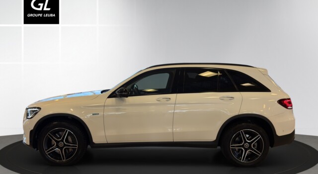 MERCEDES-BENZ GLC 300 e AMG Line 4Matic 9G-Tronic