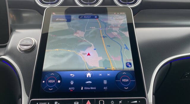 MERCEDES-BENZ GLC 300 4Matic AMG Line 9G-Tronic