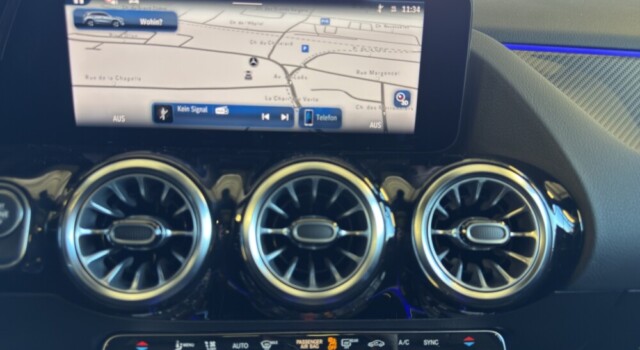 MERCEDES-BENZ GLA 220 4Matic 8G-DCT