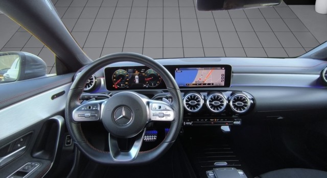 MERCEDES-BENZ CLA 200 CLA SB 200 AMG Line 7G