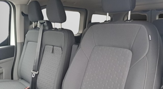 FORD TRANSIT CUSTOM 3 L1. Combi. 4×4 Limited. 2.0 L 170 CV