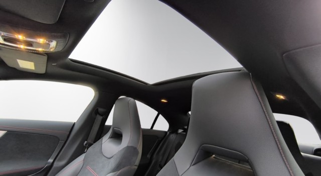 MERCEDES-BENZ CLA 220 d Sw.Star4M 8G