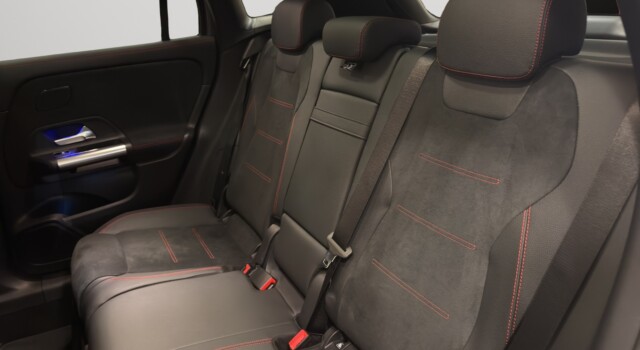 MERCEDES-BENZ GLA 220 4Matic 8G-DCT