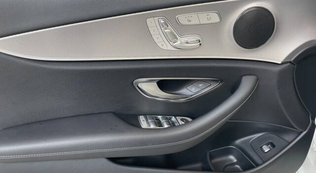 MERCEDES-BENZ E 200 Avantgarde 4 Matic 9G-Tronic