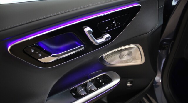 MERCEDES-BENZ C 220 d T 4 Matic