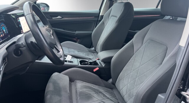 VW GOLF 1.5 eTSI mHEV ACT First Edition DSG