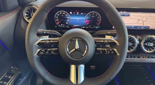 MERCEDES-BENZ GLA 220 4Matic 8G-DCT