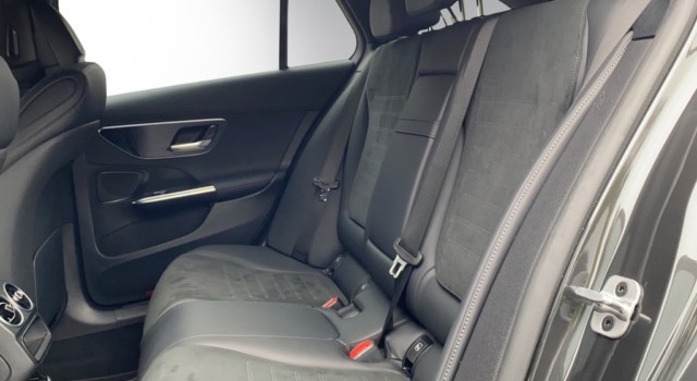 MERCEDES-BENZ C 220 d T 4Matic AMG Line Swiss Star