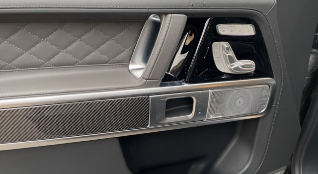 MERCEDES-BENZ G 63 AMG 9G-Tronic