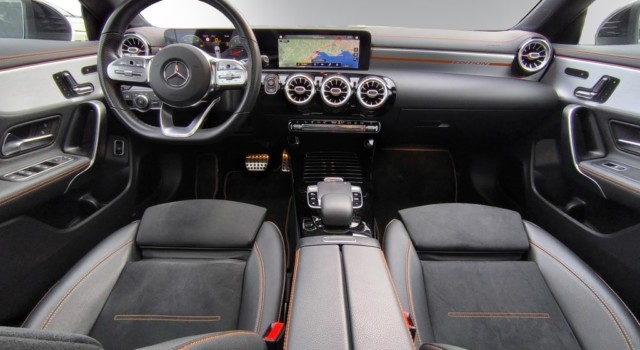 MERCEDES-BENZ CLA 250 CLA SB 250 AMG Line 4M 7G