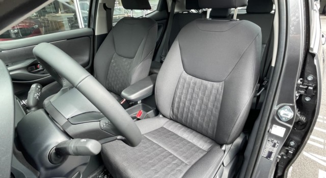 MAZDA 2 Hybrid Centre-line
