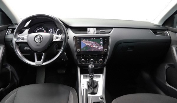 SKODA OCTAVIA 2.0 TSI Ambition