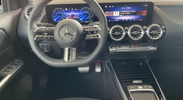 MERCEDES-BENZ EQA 350 66,5 kWh 4Matic Excellence