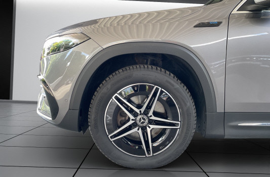 MERCEDES-BENZ EQB 350 AMG Line 4Matic