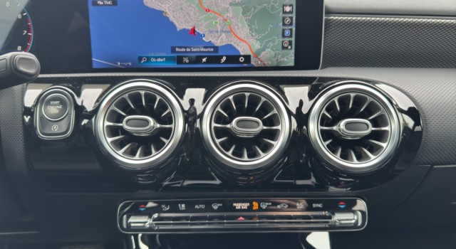 MERCEDES-BENZ A 220 Progressive 4Matic