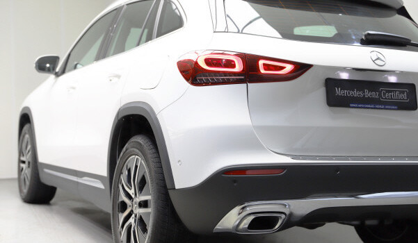 MERCEDES-BENZ GLA 250 Progressive4Matic