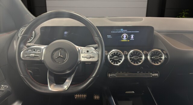 MERCEDES-BENZ GLA 200 AMG Line 7G-DCT