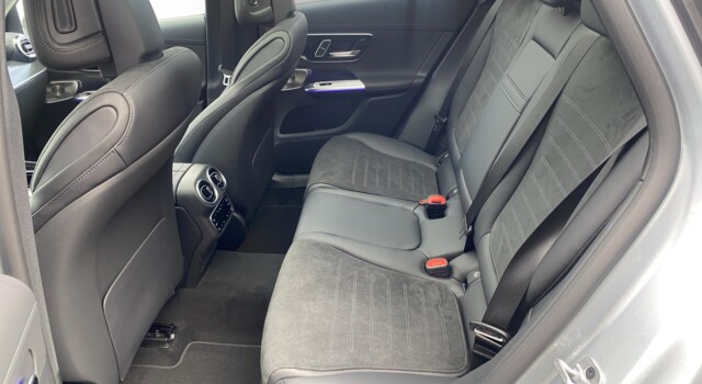 MERCEDES-BENZ GLC 300 4Matic 9G-Tronic