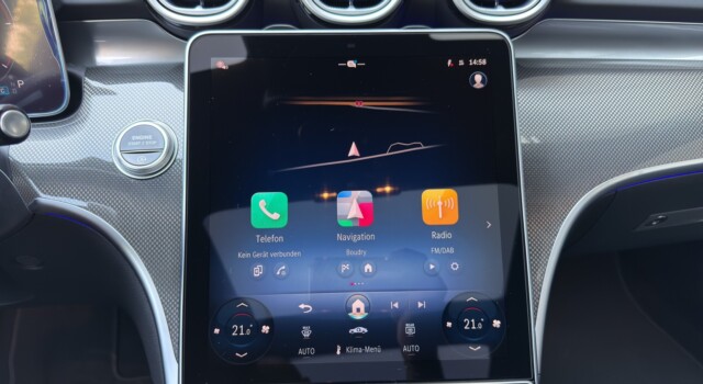 MERCEDES-BENZ C 220 d T 4 Matic