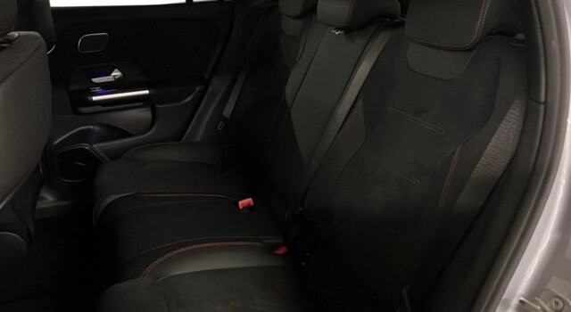 MERCEDES-BENZ GLA 250 4Matic 8G-DCT Swiss Star