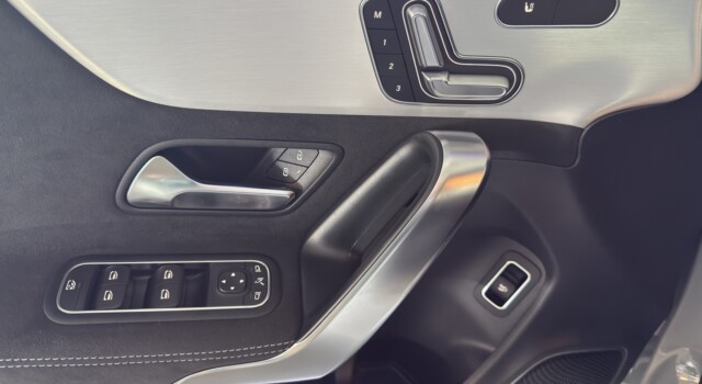 MERCEDES-BENZ CLA 250 4Matic 8G-DCT