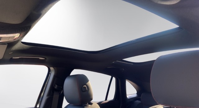 MERCEDES-BENZ GLA 250 4Matic Swiss Star