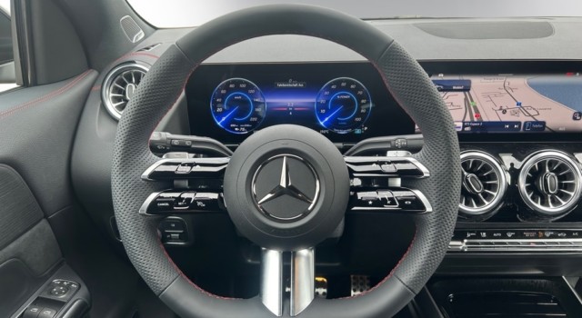 MERCEDES-BENZ EQA 350 66,5 kWh 4Matic Excellence