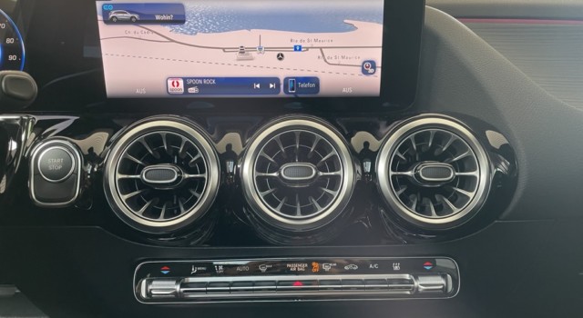 MERCEDES-BENZ EQA 350 66,5 kWh 4Matic Excellence