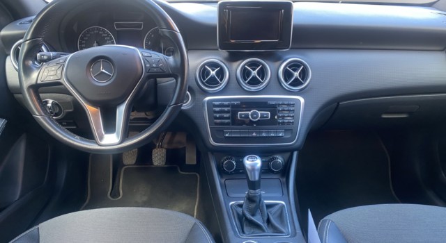 MERCEDES-BENZ A 180 Style
