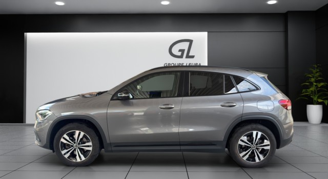 MERCEDES-BENZ GLA 200 Progressive 7G-DCT