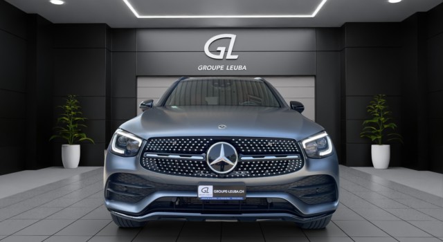MERCEDES-BENZ GLC 300 AMG Line 4Matic 9G-Tronic