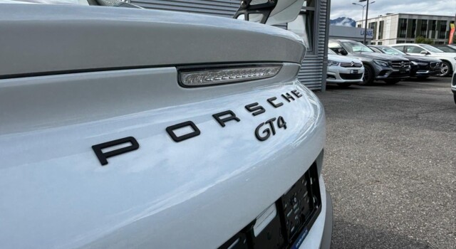 PORSCHE 718-boxster-cayman Cayman GT4