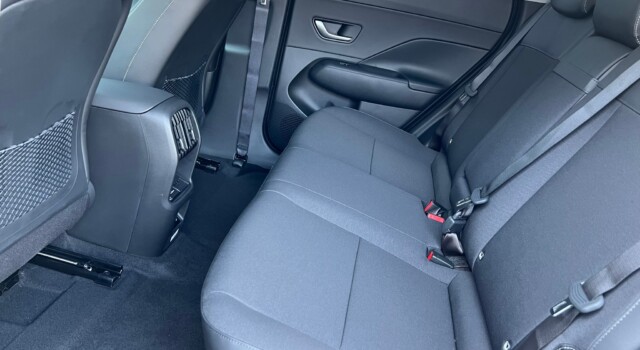 HYUNDAI KONA EV 48.4 kWh Amplia