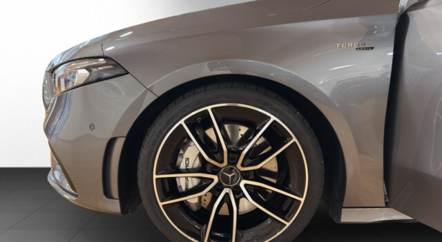 MERCEDES-BENZ A 35 AMG 4Matic Speedshift