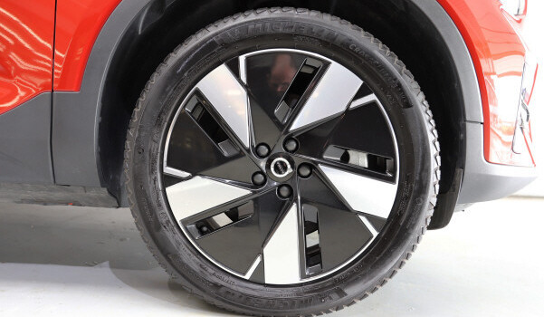 VOLVO C40 Rech E80 Twin AWD Pl