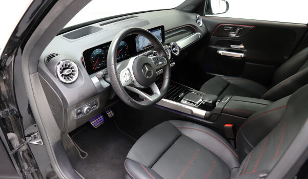 MERCEDES-BENZ GLB 250 4Matic AMG Line 8G-Tronic
