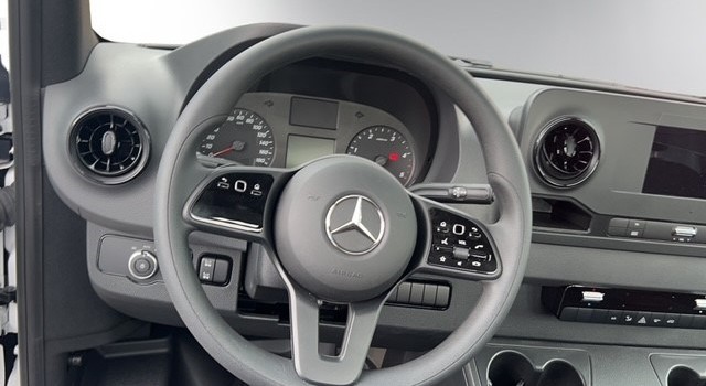 MERCEDES-BENZ Sprinter 519 CDI Standard 9G-TRONIC