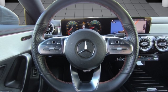 MERCEDES-BENZ CLA 200 CLA SB 200 AMG Line 7G