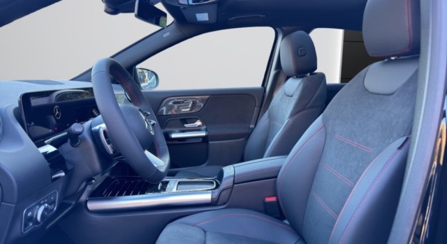 MERCEDES-BENZ GLA 250 4Matic 8G-DCT