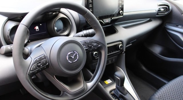 MAZDA 2 Hybrid Exclusive-line