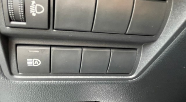 MAZDA 2 Hybrid Centre-line