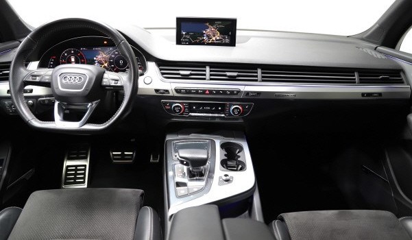 AUDI Q7 3.0 TDI quattro