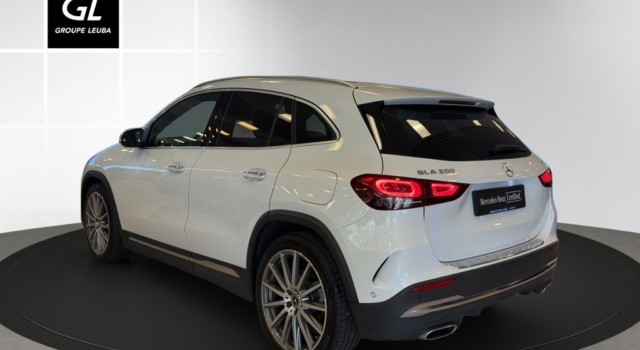 MERCEDES-BENZ GLA 200 4M AMG Line 8G-D