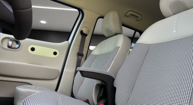 HYUNDAI INSTER 49kWh Amplia