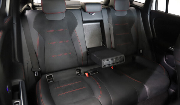 MERCEDES-BENZ EQA 250 AMG Line