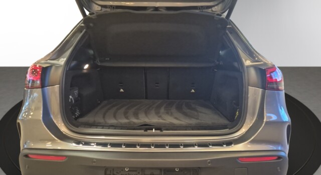 MERCEDES-BENZ EQA 250 AMG Line AMG Line