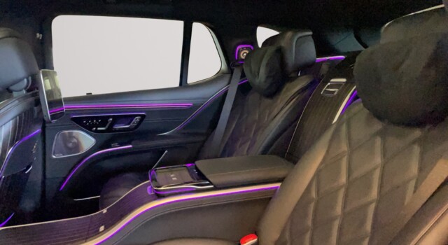 MERCEDES-BENZ EQS SUV 680 Maybach
