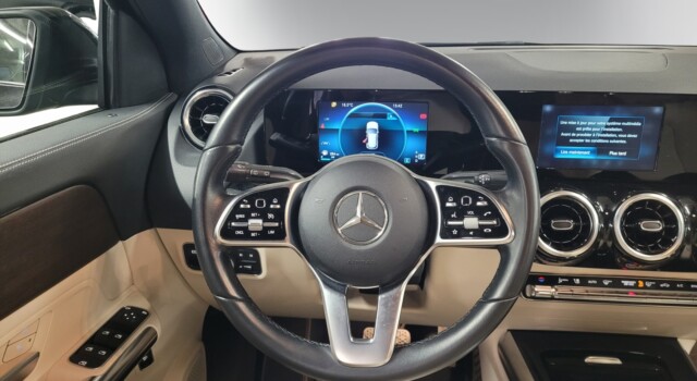 MERCEDES-BENZ GLA 200 Progressive 7G-DCT