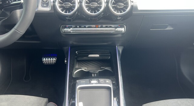 MERCEDES-BENZ GLB 220 4Matic 8G-Tronic