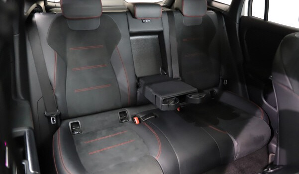 MERCEDES-BENZ EQA 250 AMG Line
